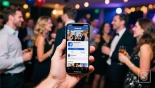 Smartphone met Facebook evenement
