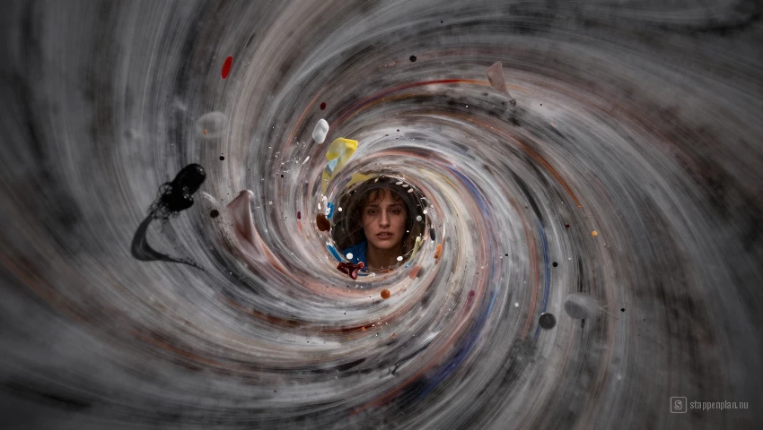 Werveling van kleuren, emotie, centrale figuur zichtbaar.